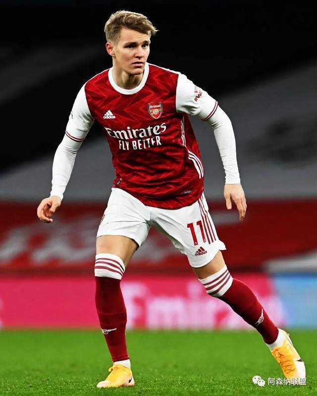 足球比赛中哪些动作最易受伤？（足球场上哪些动作最容易导致受伤？）