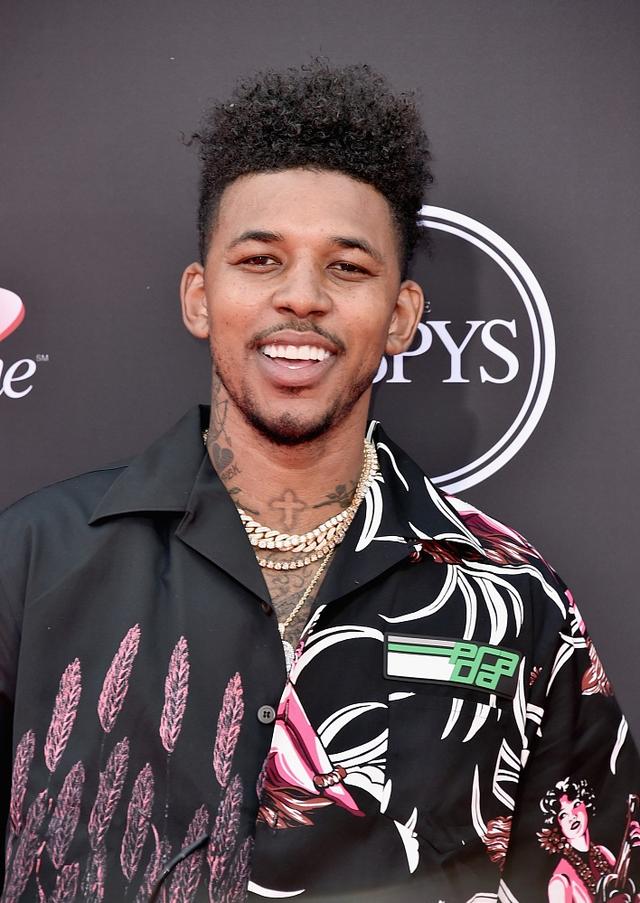 TA分析3-4-3阵型：从链式防守到战术万花筒，攻守易形的现代解法（TA解读3-4-3：从链式防守到战术万花筒，攻守互化的现代方案）