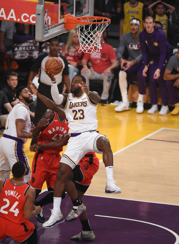 山东泰山主场收官：10胜3平2负，负成都申花，6-0国安&3-1海港（山东泰山主场赛季收官战绩：10胜3平2负，负成都与申花，曾6-0国安、3-1海港）