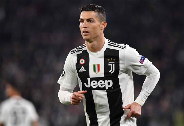 重庆铜梁龙签下山东泰山B队球员张英凯（重庆铜梁龙引进山东泰山B队球员张英凯）