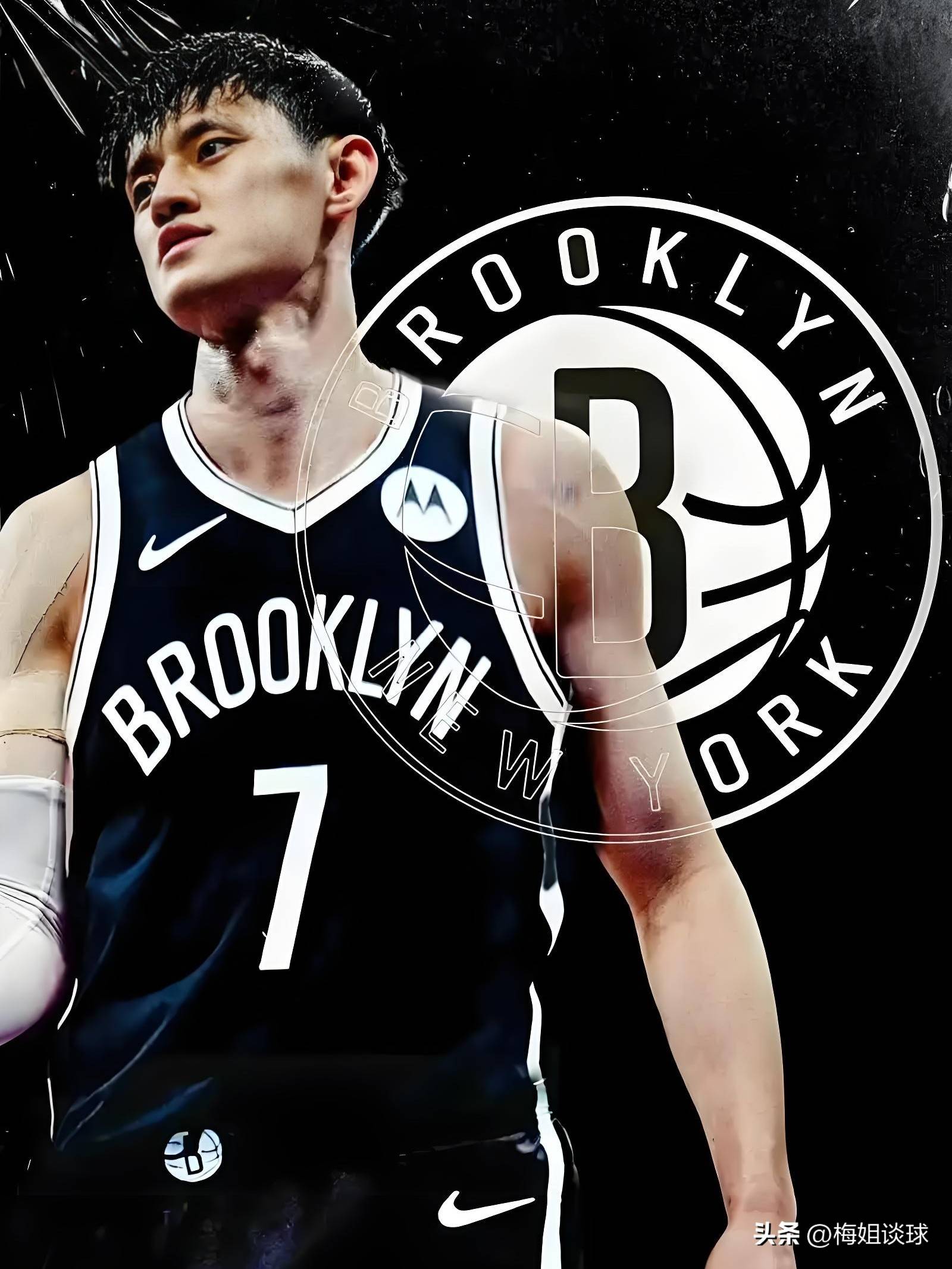 致敬球队传奇，多特官方商城为球迷免费印11号罗伊斯（多特致敬传奇：官方商城为球迷免费印制罗伊斯11号）