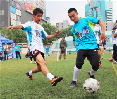 布伦森半场26分＆唐斯准两双，尼克斯17分领先猛龙（布伦森半场砍26分，唐斯准两双，尼克斯领先猛龙17分）