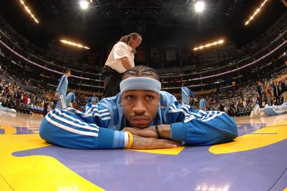 曹法尔：我为西汉姆踢球5年，却只换来了30秒的不续约通知（曹法尔：效力西汉姆五年，最终仅用30秒被通知不续约）